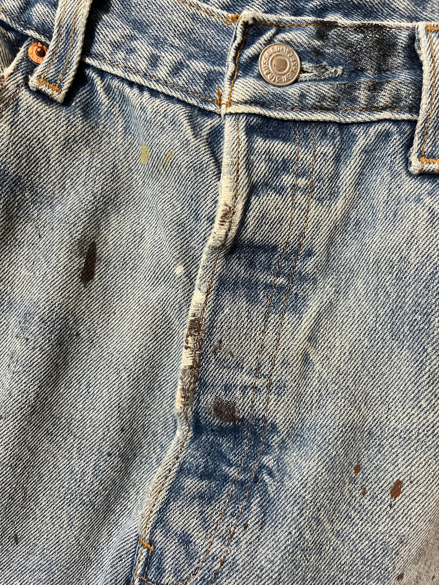 VINTAGE PAINT SPLATTERED LEVIS JEANS – Discount Beepers